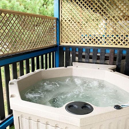 Rathlin Apartment - 2 Bedroom With Hot Tub バリーキャッスル エクステリア 写真